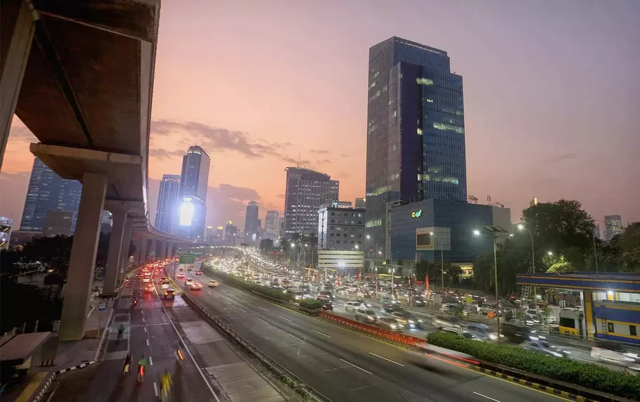 Mei 2025: Indonesia Tangguh di Tengah Guncangan Global—Rupiah Kuat, Ekonomi Stabil
